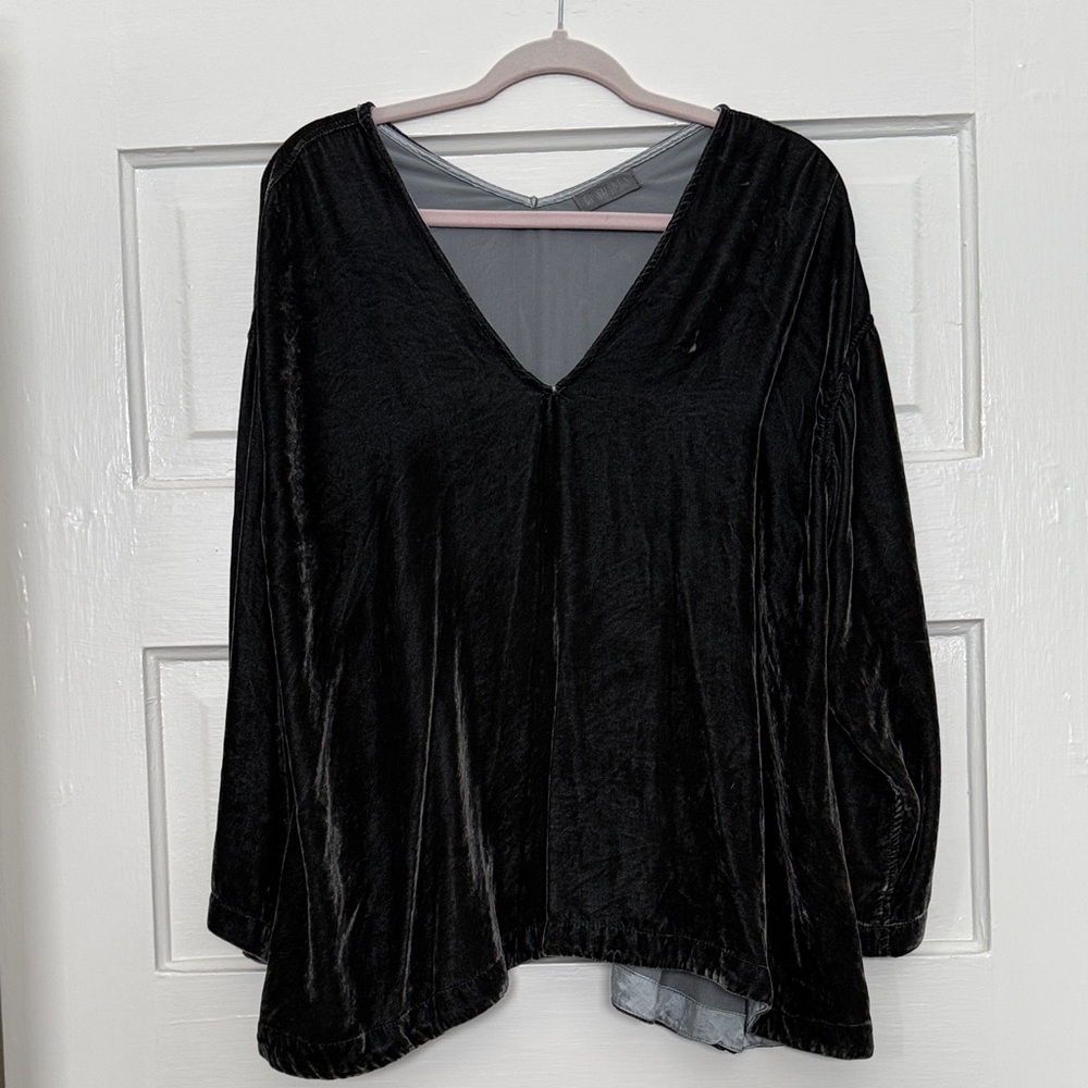 CP Shades Black Velvet V-Neck Tunic Top